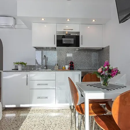 Holidays P4 * Empuriabrava